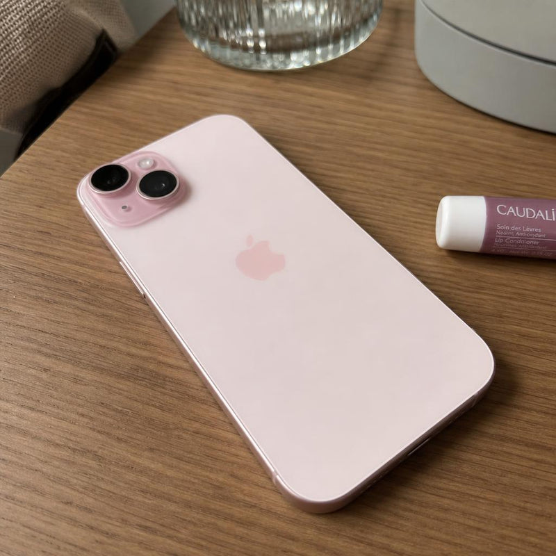 Apple iPhone 15 (Reconditionné – Qualité A+) – foto della recensione 19
