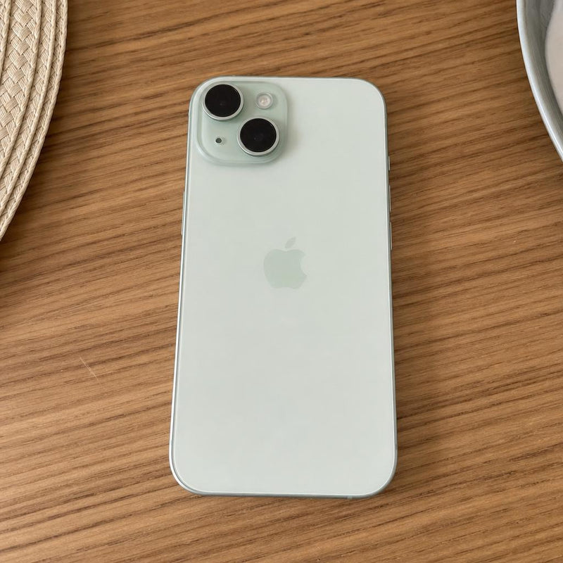 Apple iPhone 15 (Reconditionné – Qualité A+) – foto della recensione 4