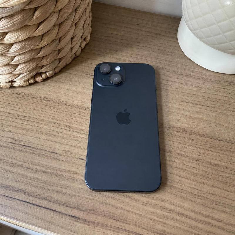 Apple iPhone 15 (Reconditionné – Qualité A+) – foto della recensione 5